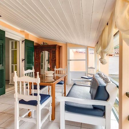 Ina Apartment Kalamákion Екстериор снимка