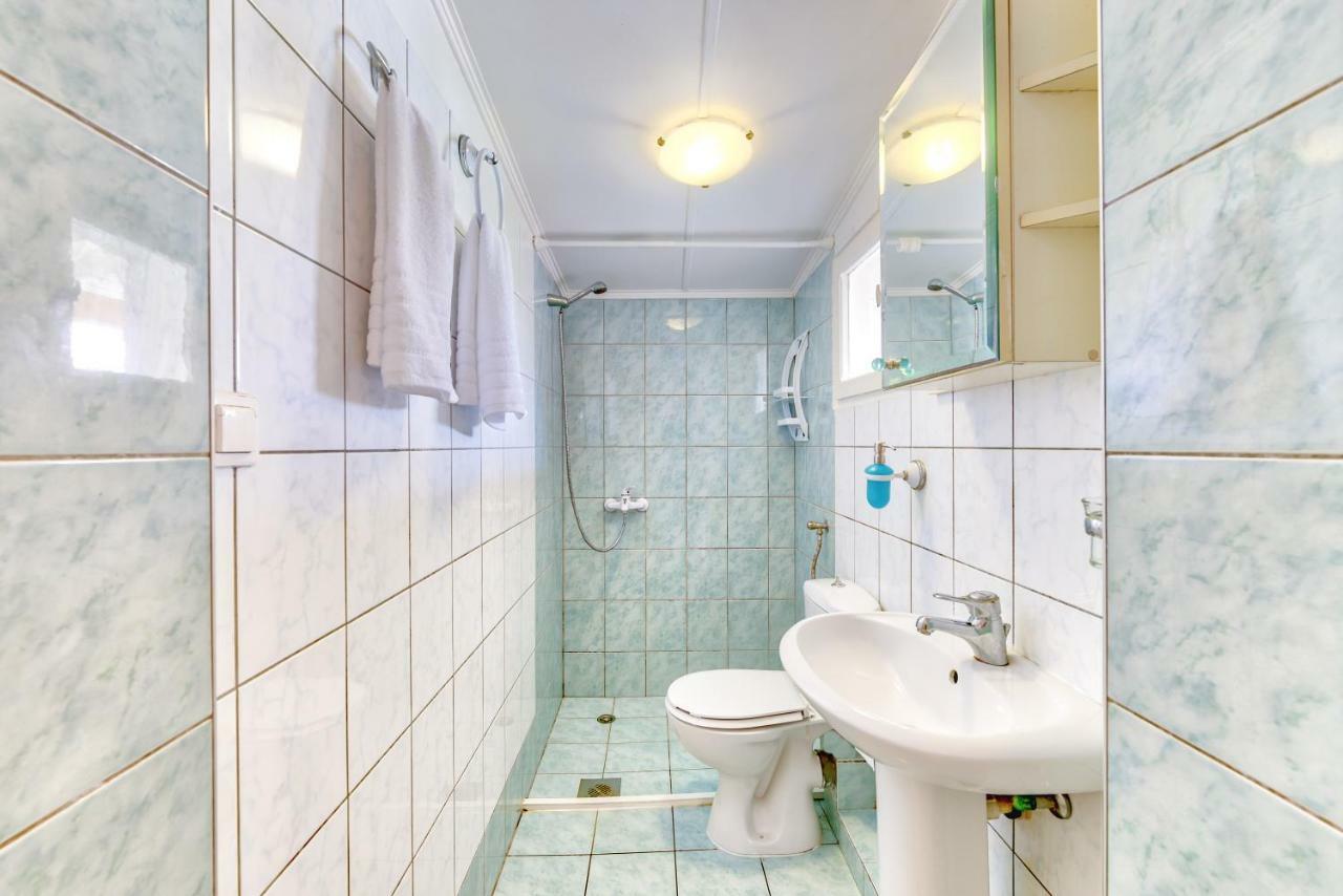 Ina Apartment Kalamákion Екстериор снимка
