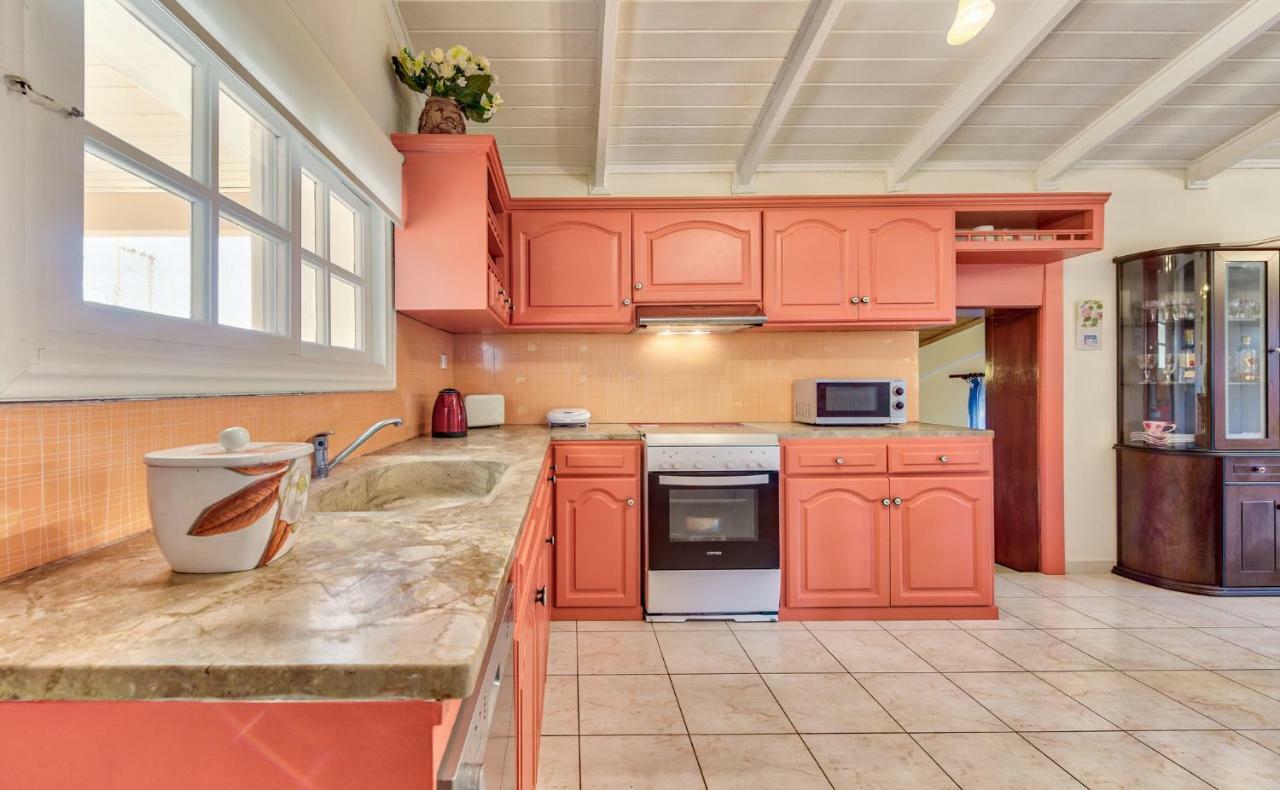Ina Apartment Kalamákion Екстериор снимка