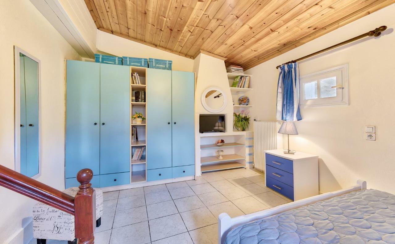 Ina Apartment Kalamákion Екстериор снимка